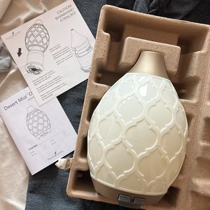 🆕 NIB Young Living Essential Oil Diffuser